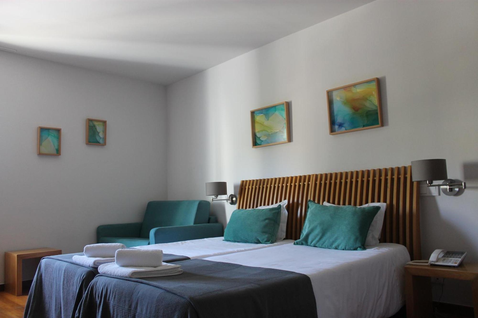 Hotel Paulo VI Rio Maior Exteriör bild