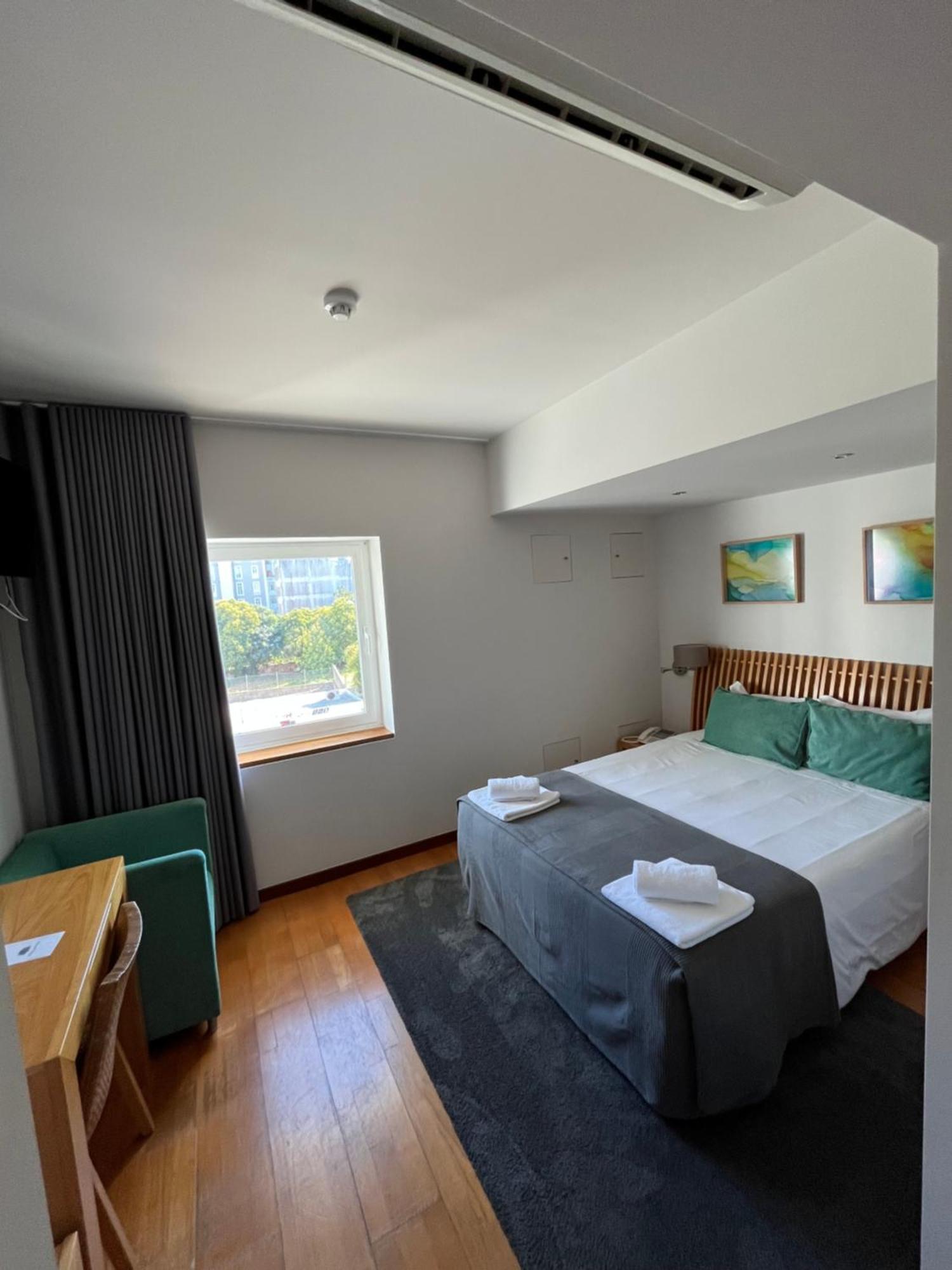 Hotel Paulo VI Rio Maior Exteriör bild