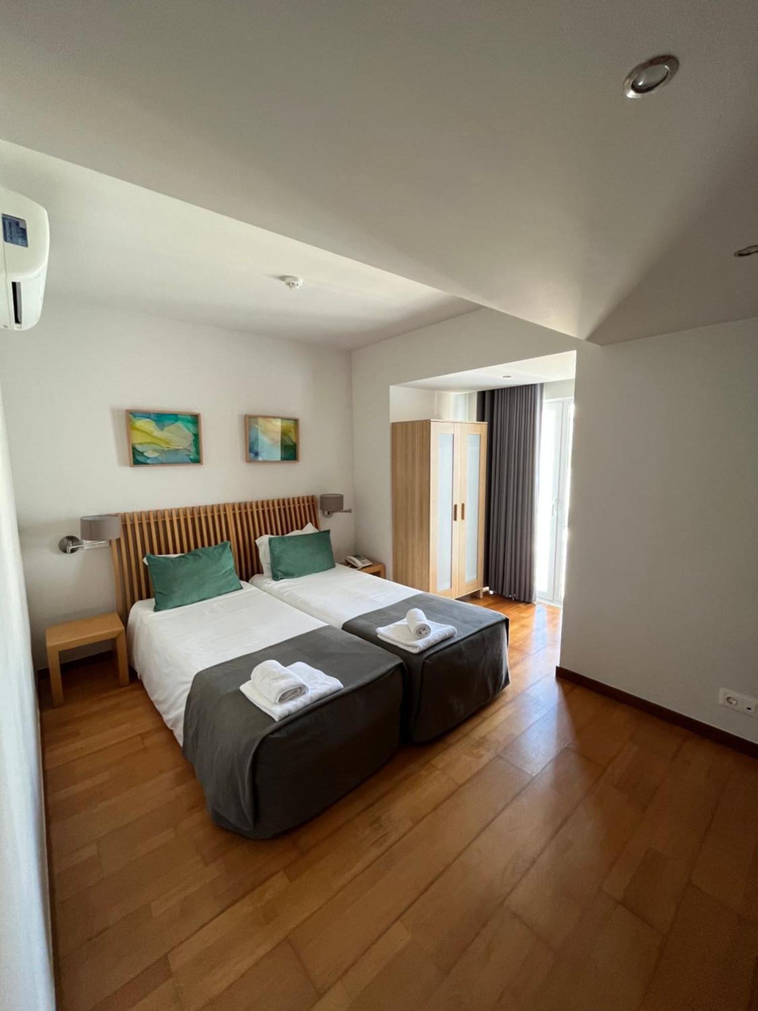 Hotel Paulo VI Rio Maior Exteriör bild